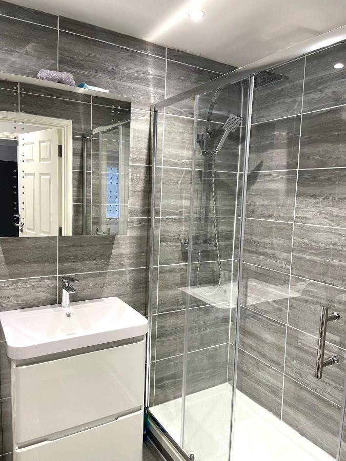 Lovely 1 Bed Apartment, 15Mins From Central London Bagian luar foto